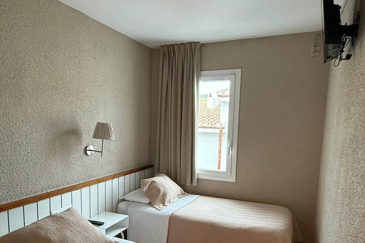 Chambre Double ou avec lits jumeaux, salle de bains attenante