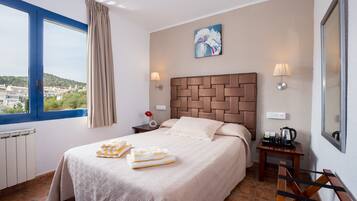 Tweepersoonskamer, en-suite badkamer | Gratis babybedden, gratis wifi, beddengoed