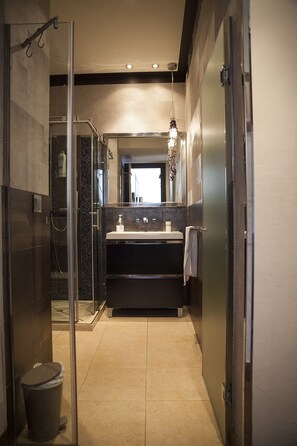 Dusche, kostenlose Toilettenartikel