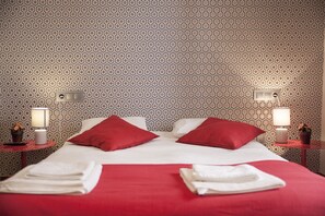 1 Schlafzimmer, hochwertige Bettwaren, Bügeleisen/Bügelbrett