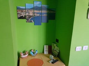 Habitació doble bàsica | Zona de menjador de l'habitació