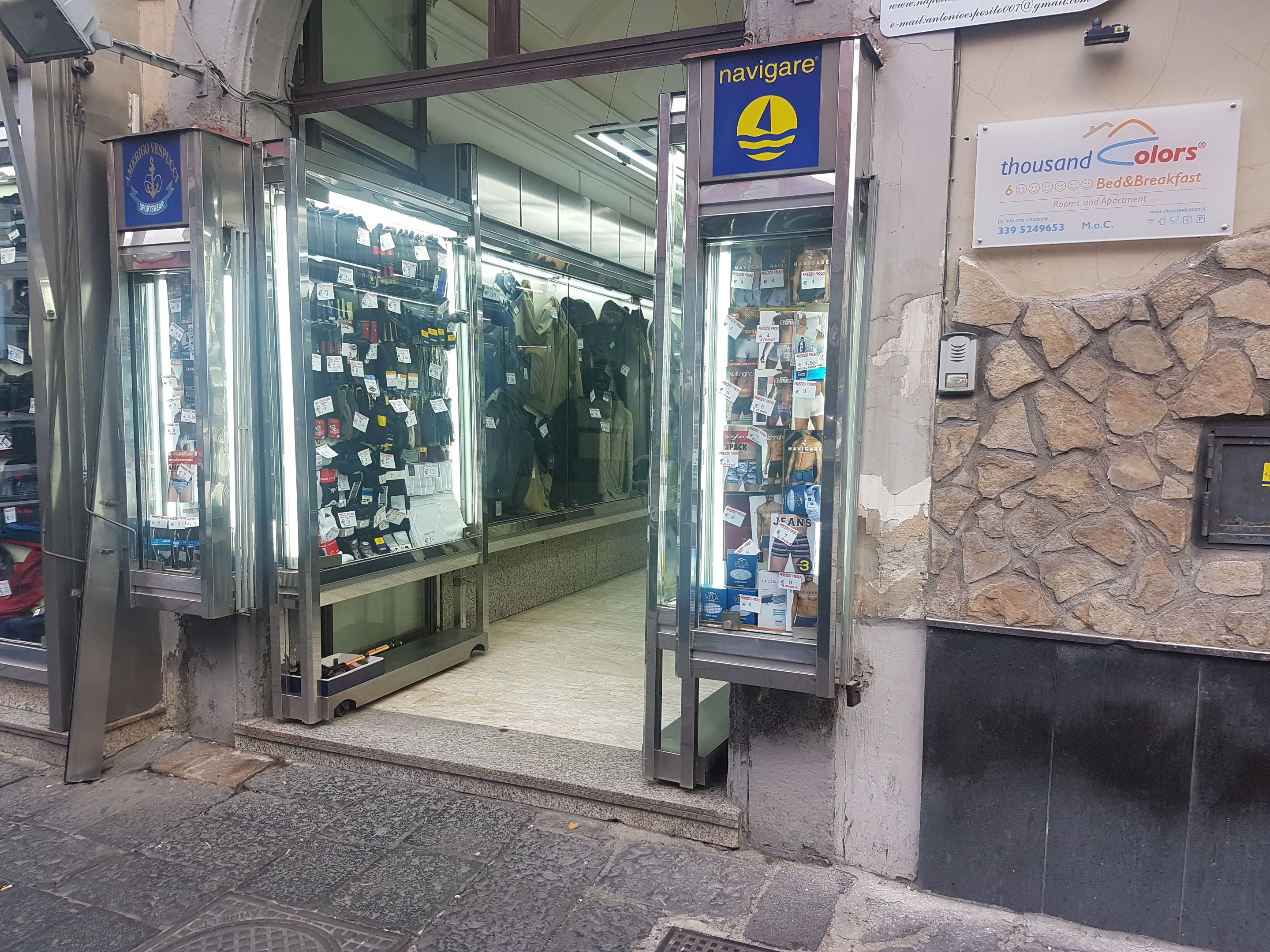 Foto - Thousand Colors