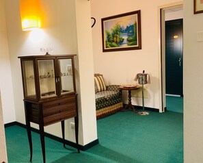 Interior detail - Albergo Italia (Fossalta di Piave)