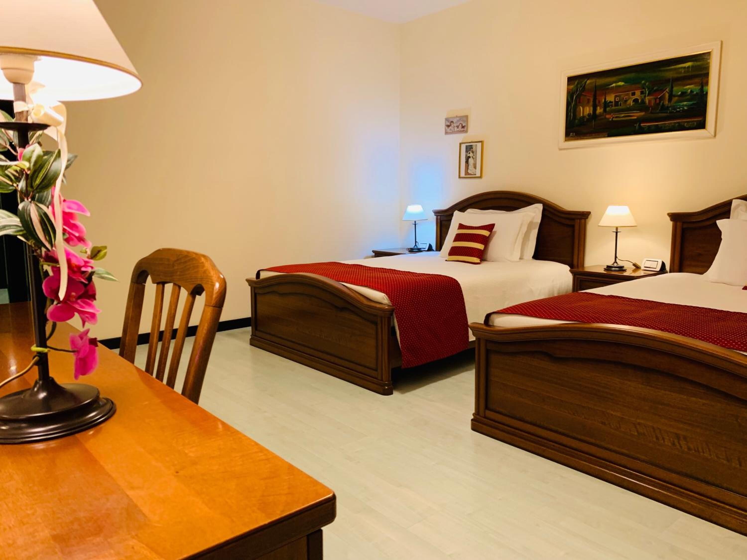 premium bedding, desk, soundproofing, free wifi