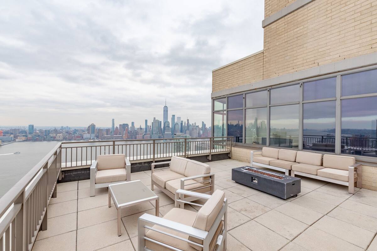 Signature Penthouse, 2 Bedrooms, Terrace, River View | View from room