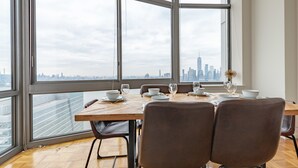 Unclassified image, 5 of 246, button - Kensho Homes - Jersey City (Jersey City)