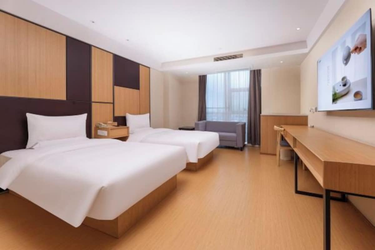 2-bed Room