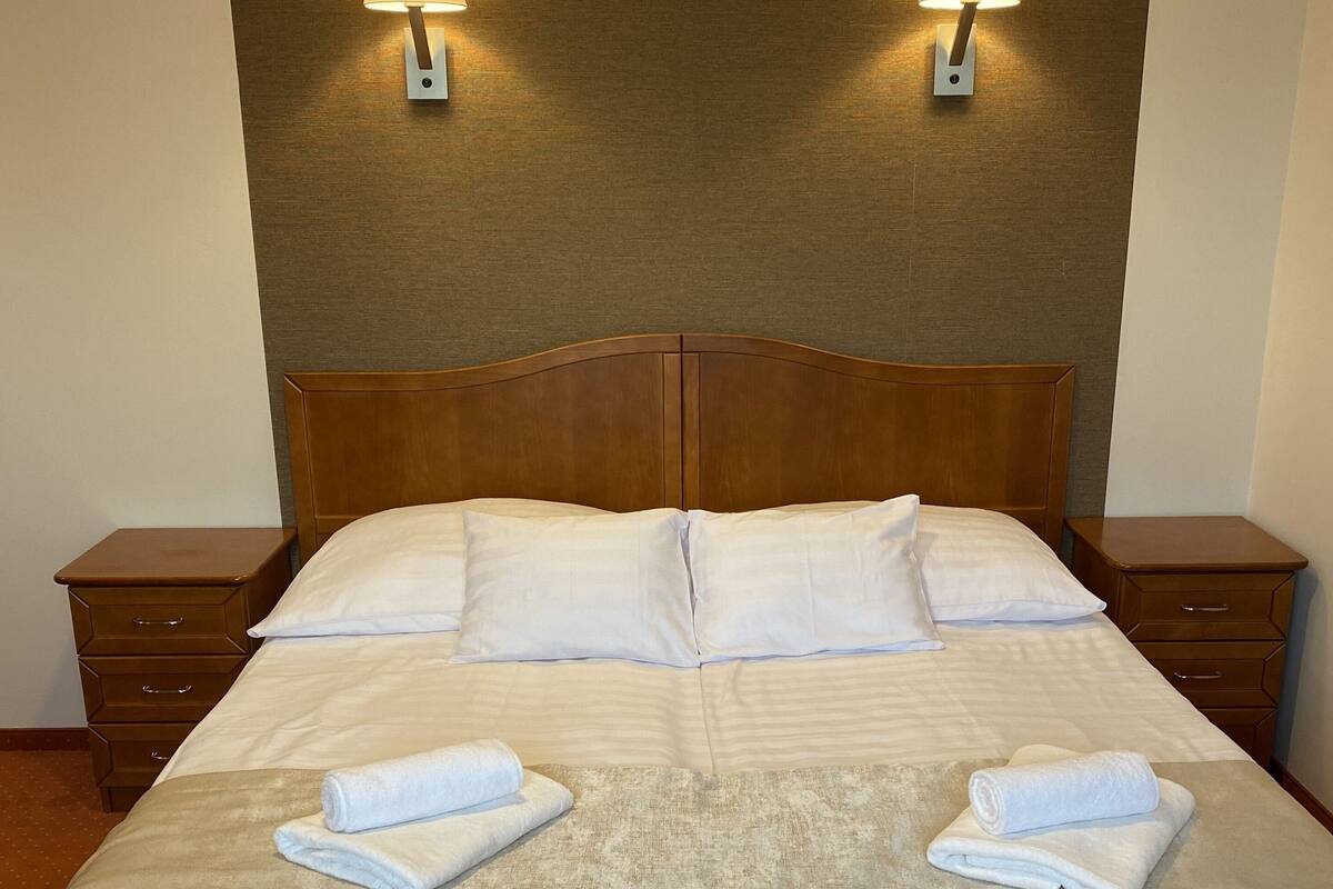 In-room safe, desk, iron/ironing board, free WiFi