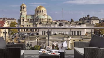 Suite, 1 King-Bett, Terrasse (Cathedral View) | Blick auf die Stadt