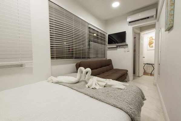 Minibar, coffres-forts dans les chambres, Wi-Fi gratuit, draps fournis