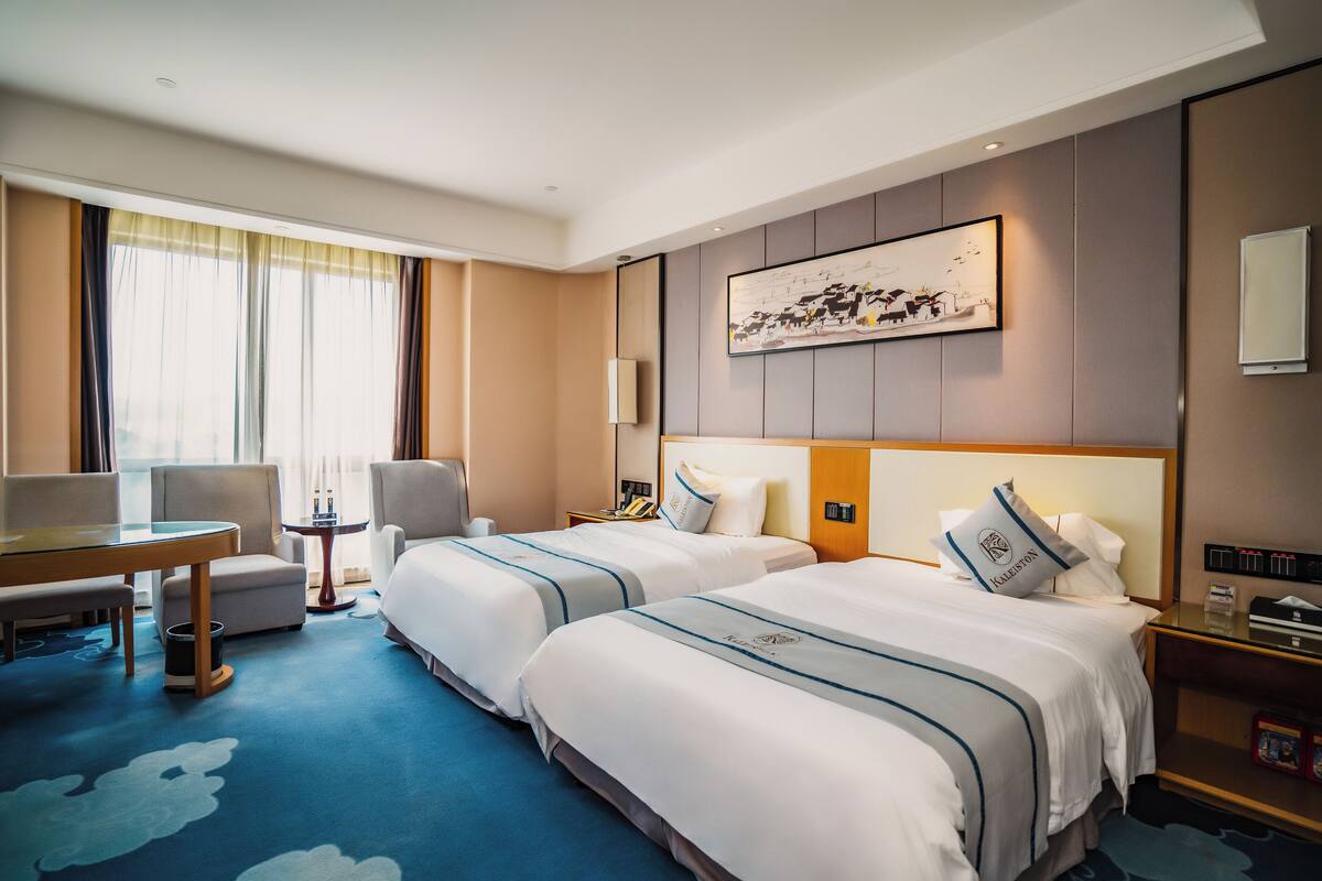 Free minibar items, in-room safe, desk, laptop workspace