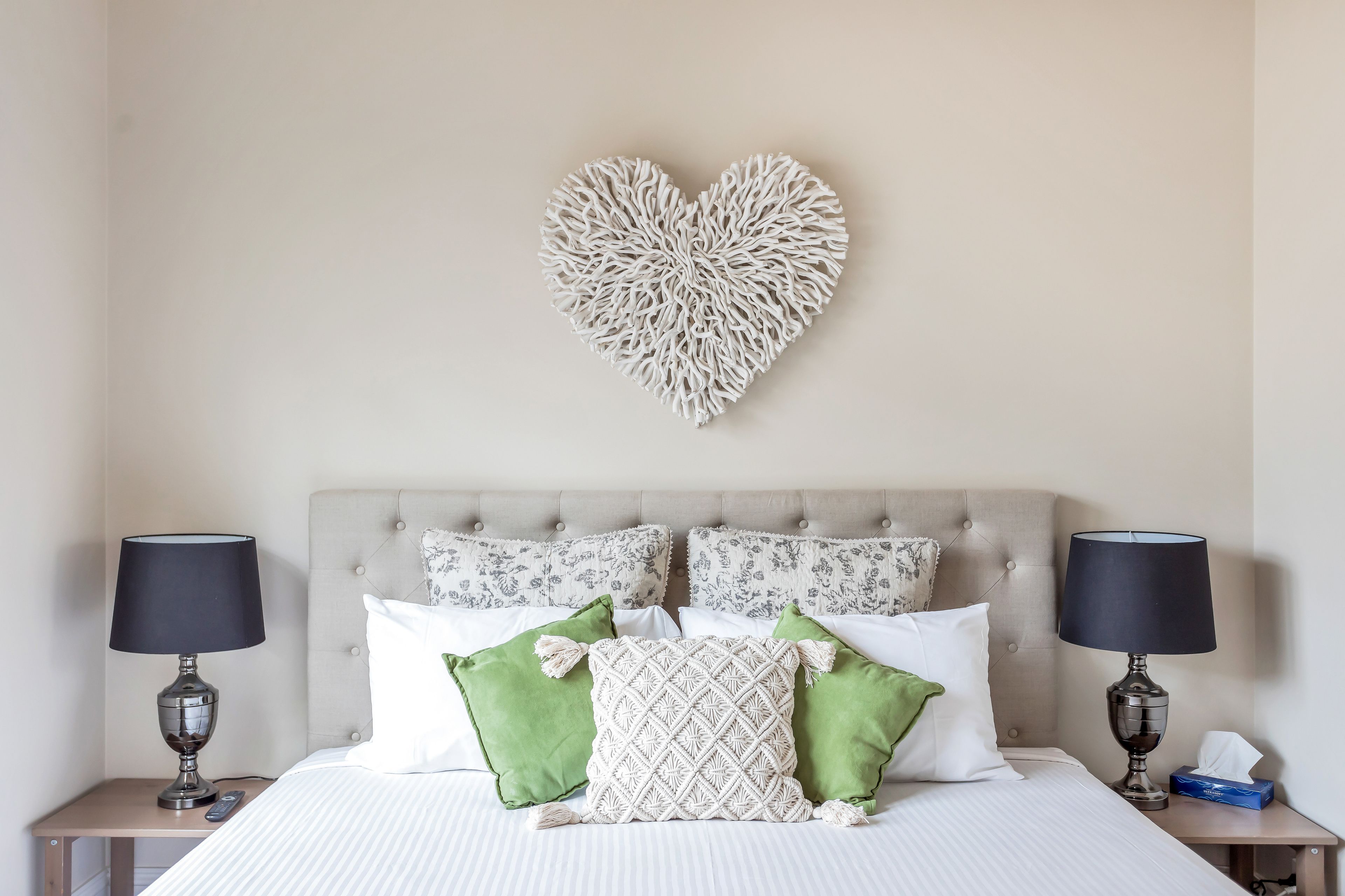 Grandview Accommodation - The Flaxley Apartments — image 14