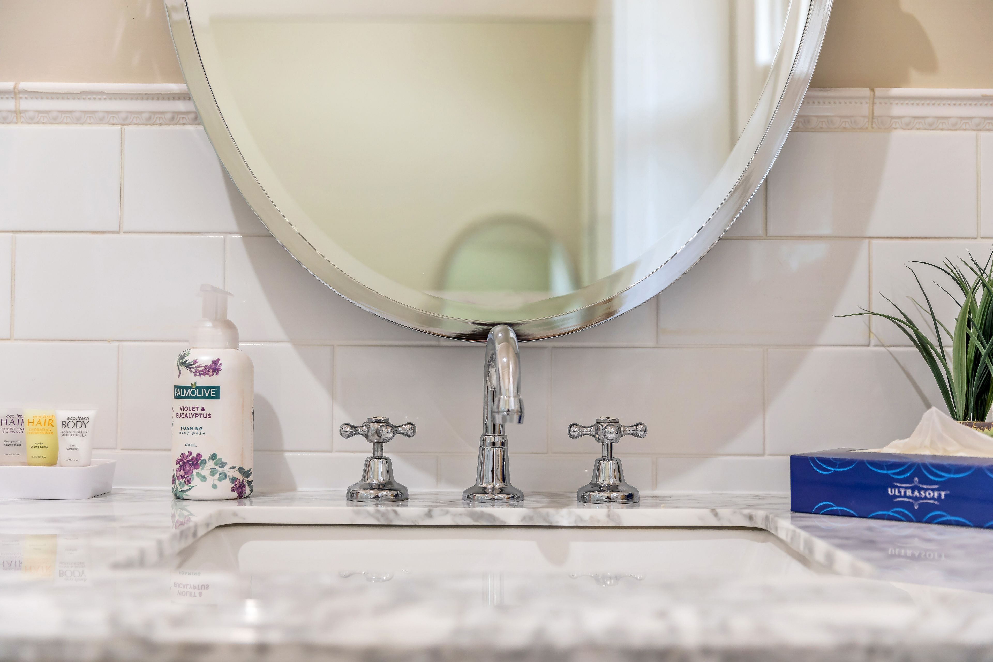 Grandview Accommodation - The Flaxley Apartments — image 10