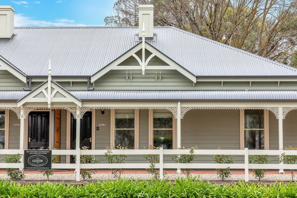 Apartment 1 | View from room - Grandview Accommodation - The Flaxley Apartments (Mount Barker)