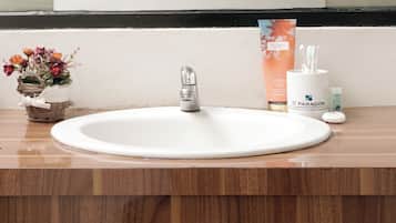 Phòng Deluxe | Bàn, truy cập Internet không dây miễn phí