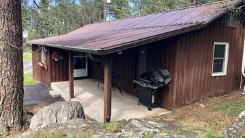 Cabane Deluxe, plusieurs lits | Fer et planche à repasser, Wi-Fi gratuit, draps fournis