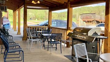 BBQ/picnic area