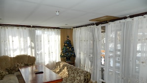 Bar lounge