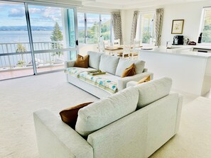 Luxury Apartment, 3 Bedrooms, Air conditioning, Ocean View | Living area - The Beaumont Apartments (Tauranga)