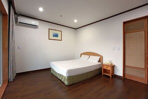 Quarto casal ou duplo standard (26PY / Bed or Ondol randomly assigned) | Quartos à prova de som, Wi-Fi de cortesia, acesso para cadeiras de rodas