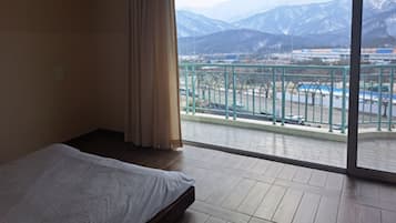 Deluxe Room (26PY / Bed or Ondol randomly assigned) | SystĂšme dâinsonorisation, accĂšs au Wi-Fi (inclus)