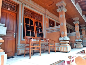 Dining - Taman Mekar Beach Inn (Kuta)