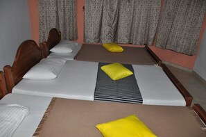 1 bedroom, in-room safe, desk, iron/ironing board