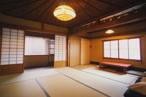 Triple Room | Free WiFi - Gojo Guest House - Hostel (Kyoto)