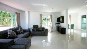 2 Bedroom Pool Villa | Living room | 32-inch LCD TV with cable channels, TV - Baan Narwee Villa (Koh Samui)