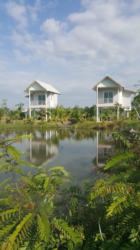 Baansuan Keb Tawan Resort