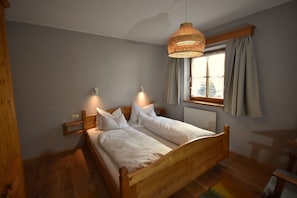 Classic Apartment, 2 Bedrooms (Malfon)