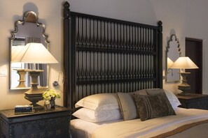 Habitación doble Deluxe, 1 cama Queen size, vista al jardín | Ropa de cama de alta calidad, escritorio, insonorización y wifi gratis