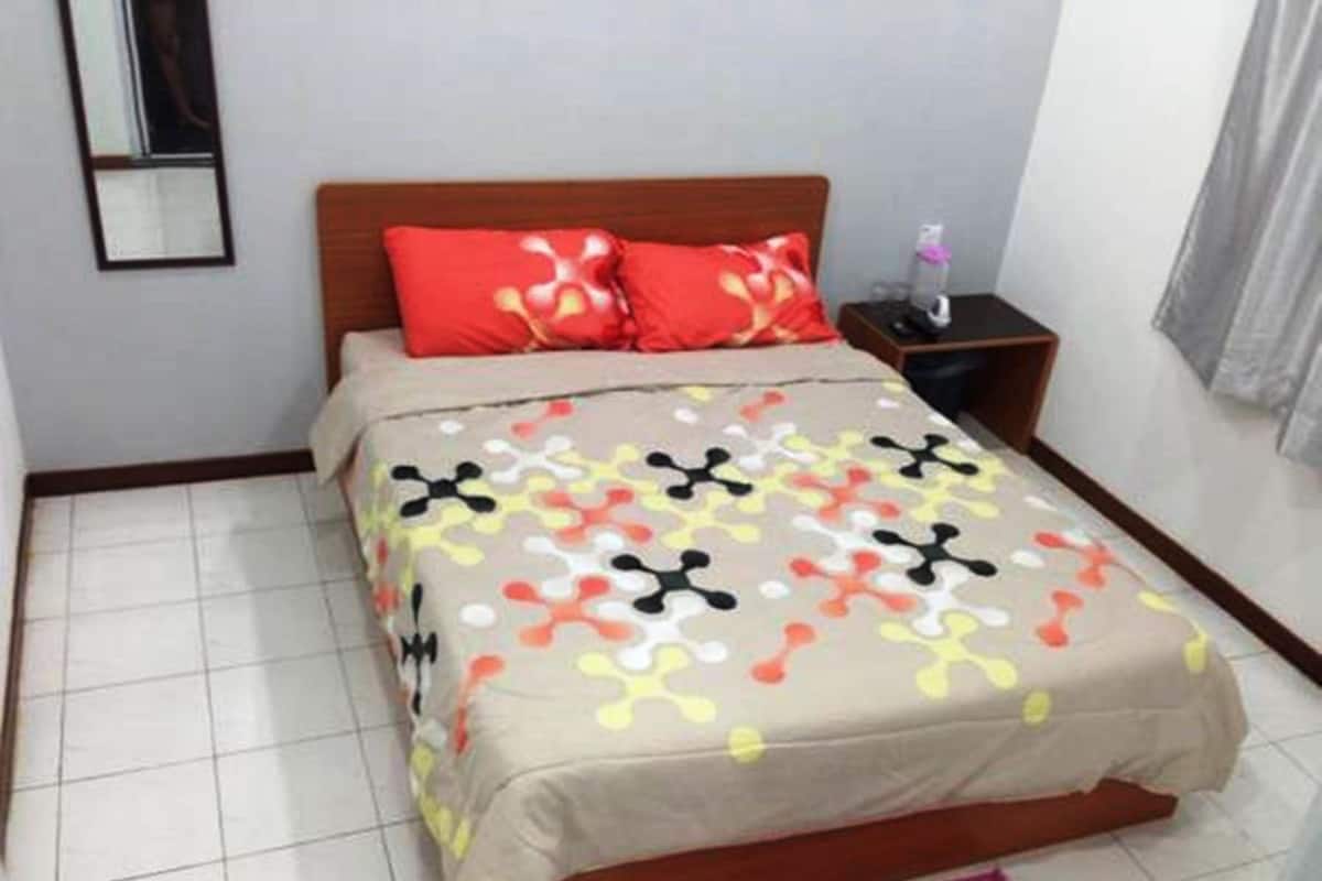 Double Room | Iron/ironing board