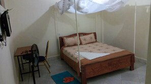 Minibar, free WiFi - Market View Hotel Taveta (Taveta)