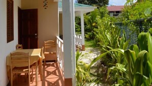 Exterior - Coquillage Apartments (Praslin Island)