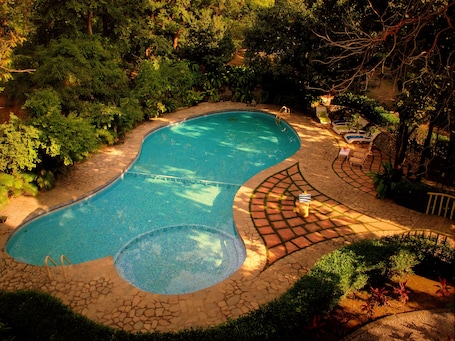 ์ผ์ธ ์์์ฅ