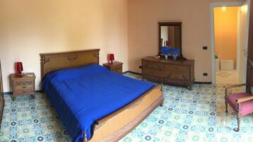 1 Schlafzimmer, hochwertige Bettwaren, Minibar, Zimmersafe