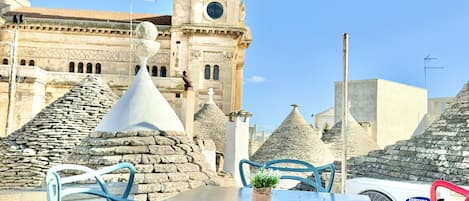 Suite Panoramique, 2 chambres, terrasse (Trullo Magnolia) | Vue sur la ville depuis lâhĂ©bergement