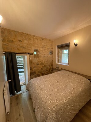 熨斗/熨板、免费 WiFi、床单