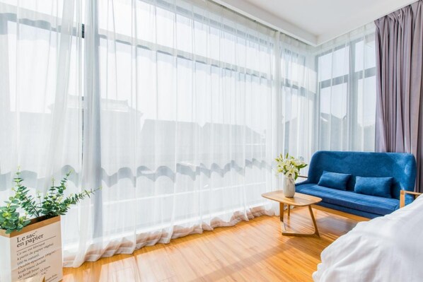 Bureau, rideaux occultants, Wi-Fi gratuit