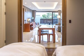 1 غرفة نوم وأغطية فراش متميزة وألحفة محشوة بالريش