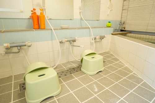 バスルームのシャワー