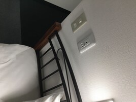 ダブルルーム(連泊清掃無し) | 客室の設備とサービス