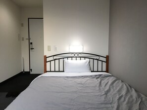 Double Room (No Daily Cleaning) | Premium bedding, desk, laptop workspace, soundproofing - Yadomaru Mine Non Smoking (Mine)