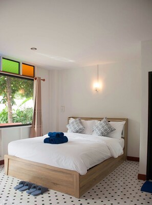 Superior Room - Ground Floor | Free WiFi - Banchomchan (Lan Saka)