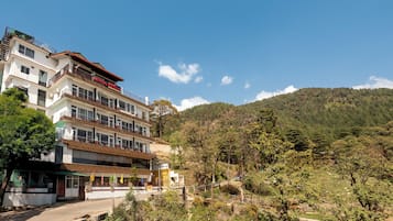 Mặt tiền nơi lưu trú