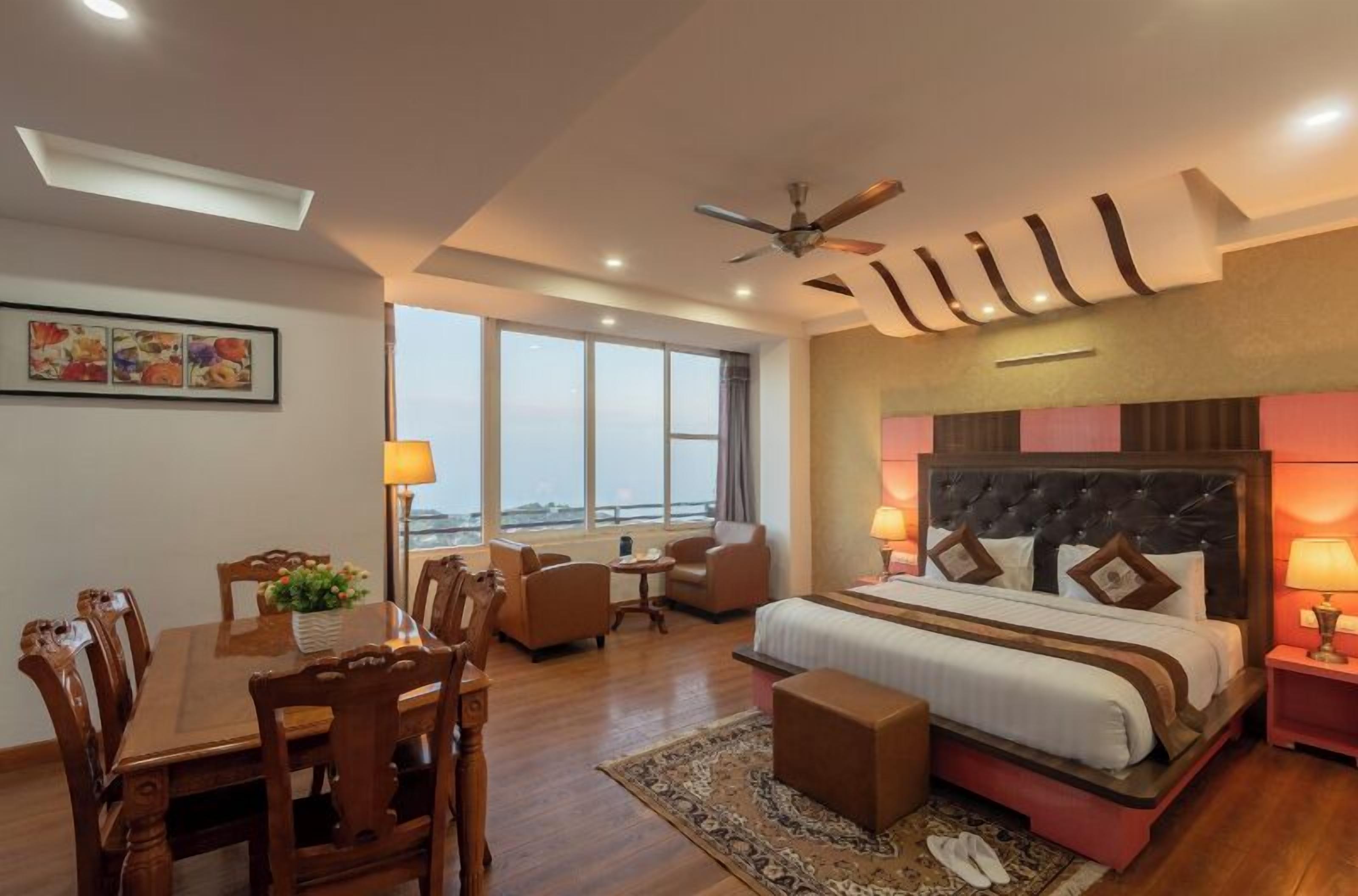 Room service – dining