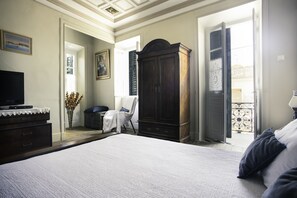 Tabla de planchar con plancha, cunas gratuitas y wifi gratis