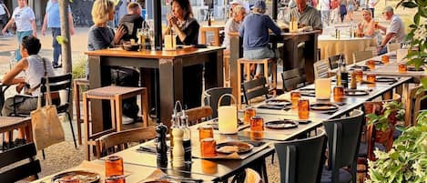 Se sirven almuerzos y cenas