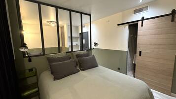 Peralatan tempat tidur premium, tilam berlapik, kalis bunyi